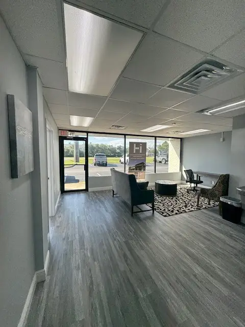 Beautiful updated suite. Entry